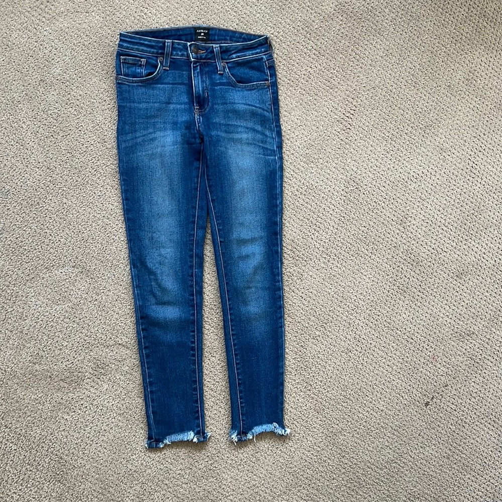 Just Black blue denim skinny’s, size 25